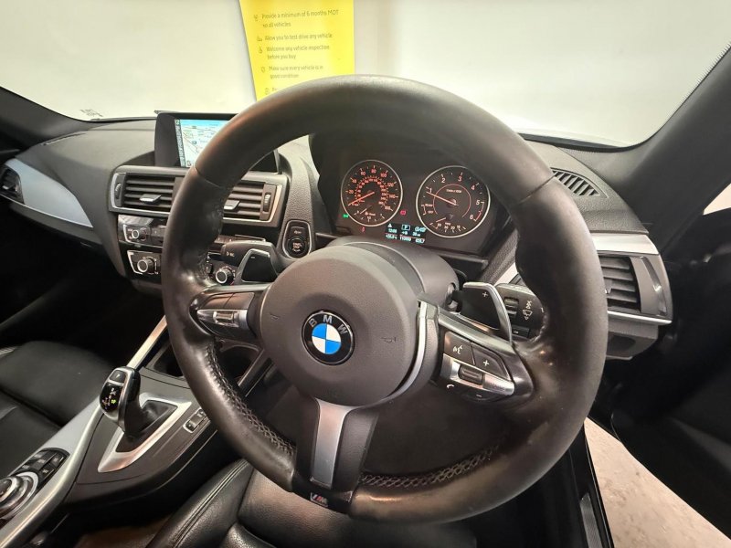 BMW 1 SERIES