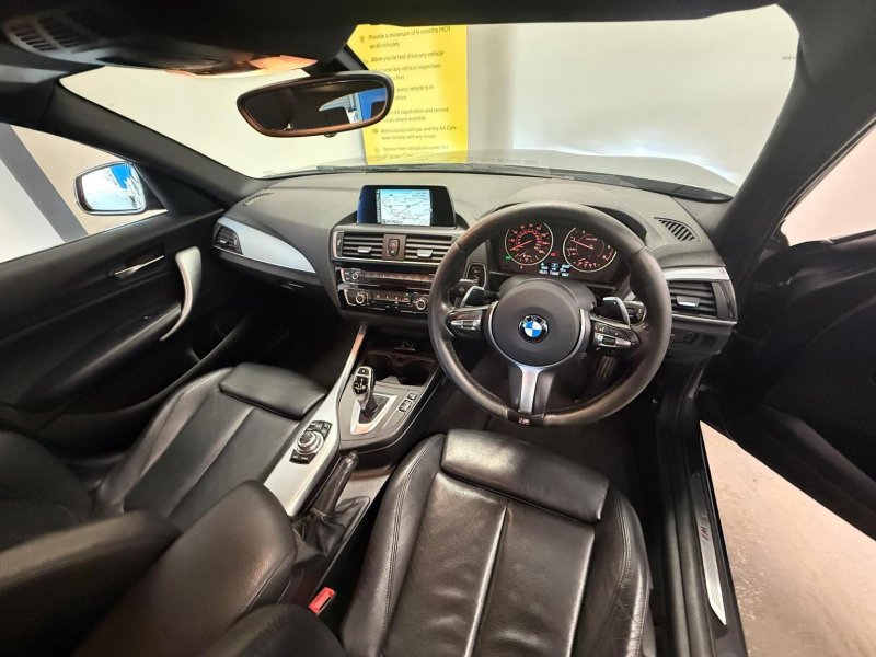 BMW 1 SERIES