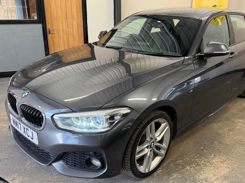 BMW 1 SERIES
