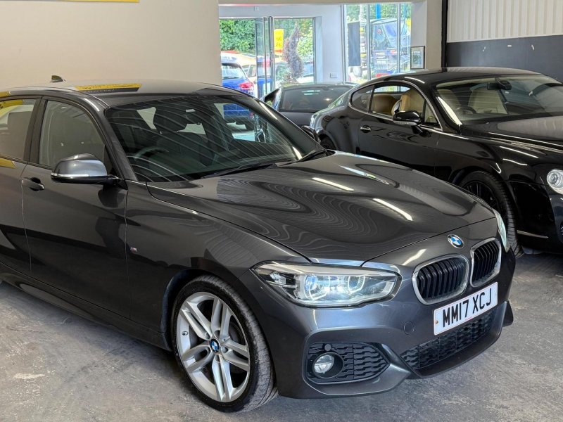 BMW 1 SERIES