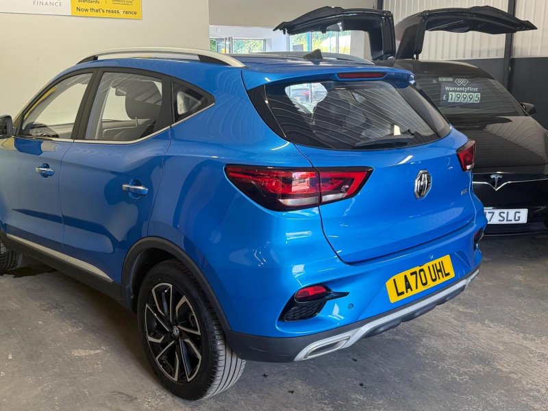 MG ZS
