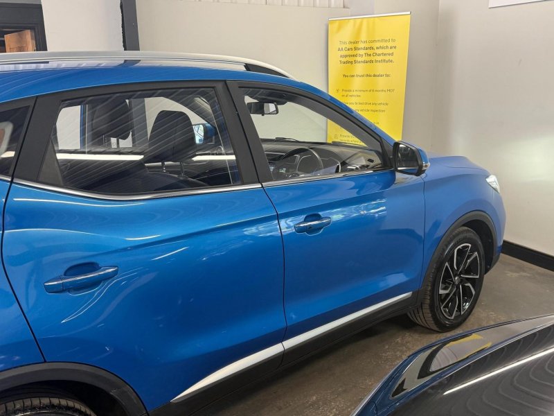 MG ZS