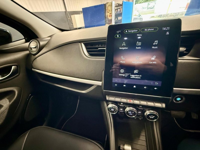RENAULT ZOE