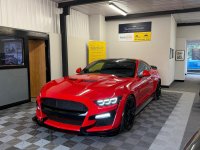 FORD MUSTANG